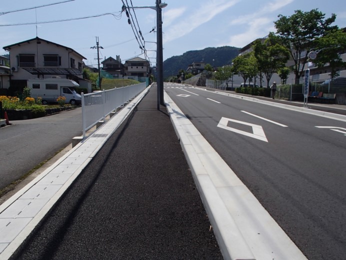 道路用Ｌ型、側溝、水路道路用製品｜滋賀県リサイクル製品利用推進協議会