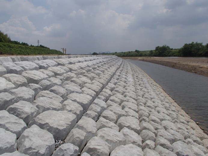 道路用Ｌ型、側溝、水路道路用製品｜滋賀県リサイクル製品利用推進協議会