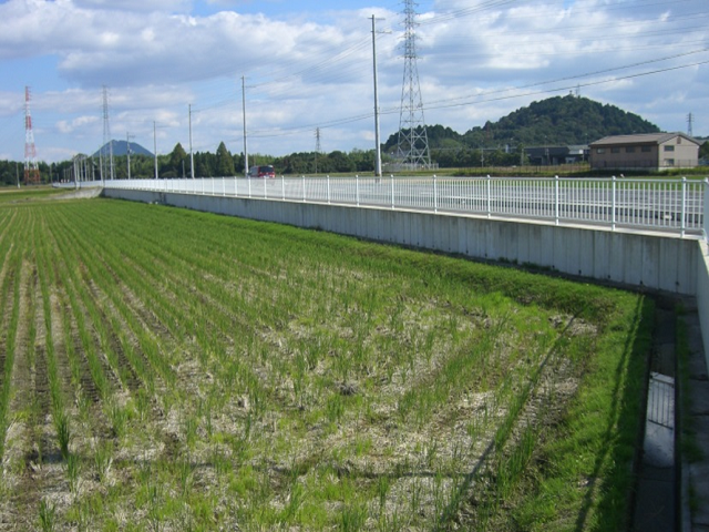 道路用Ｌ型、側溝、水路道路用製品｜滋賀県リサイクル製品利用推進協議会